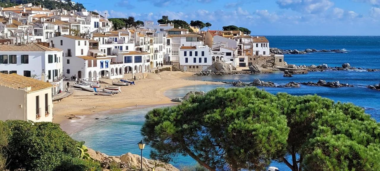 Precioso Apartamento A 3 Minutos De La Playa, Con Parking Gratuito Calella De Palafrugell Bagian luar foto